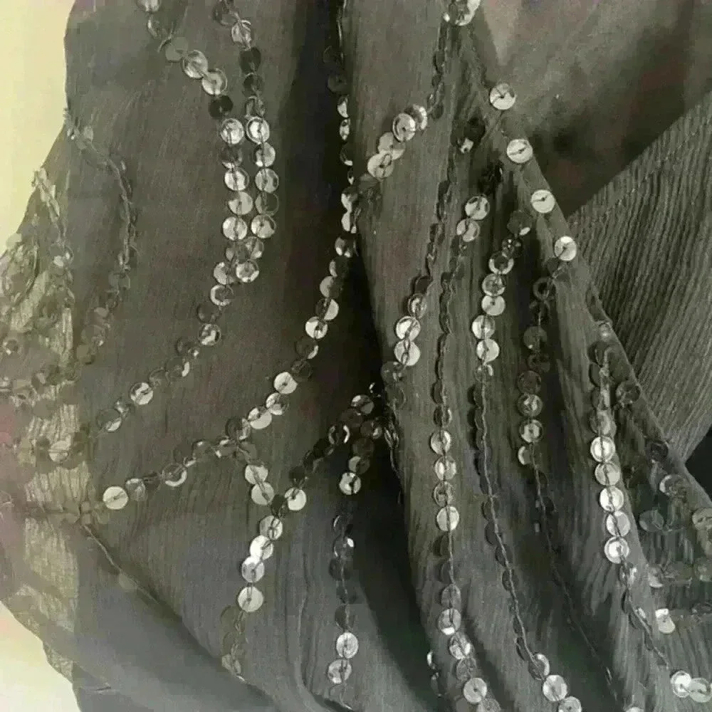 BR silk and sequins‎ tank  size XS - Picture 5 of 7